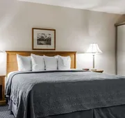 Quality Inn & Suites Goldendale hotel detail image 7