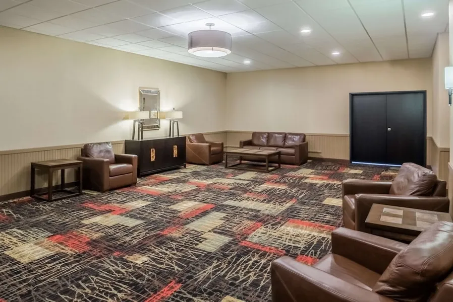 Ramada by Wyndham Grand Forks hotel detail image 2