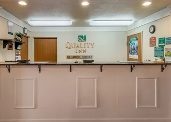 Quality Inn Bend North hotel thumbnail 5