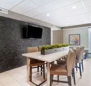 Best Western Plus Commerce Hotel hotel detail image 7