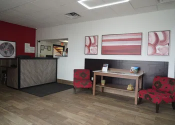 Ramada by Wyndham Harrisonburg hotel thumbnail 3