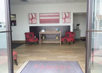 Ramada by Wyndham Harrisonburg hotel thumbnail 4