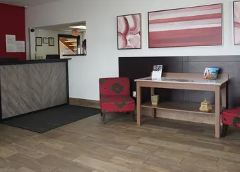 Ramada by Wyndham Harrisonburg hotel thumbnail 6