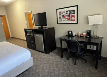 Comfort Inn Huntington near University area hotel thumbnail 6