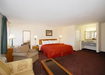 Quality Inn Pell City I-20 exit 158 hotel thumbnail 7