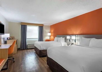 Comfort Inn & Suites Nashville Downtown – Stadium hotel thumbnail 5