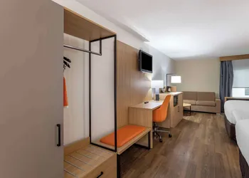 Comfort Inn & Suites Nashville Downtown – Stadium hotel thumbnail 7