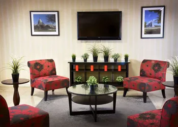 Ramada by Wyndham Triangle/Quantico hotel thumbnail 3