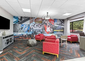 Clarion Pointe Franklin - Nashville Area hotel thumbnail 3
