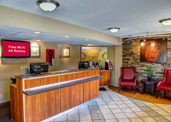 Red Roof Inn Pensacola – I-10 at Davis Highway hotel thumbnail 5