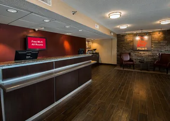Red Roof Inn PLUS+ Chicago - Naperville hotel thumbnail 2