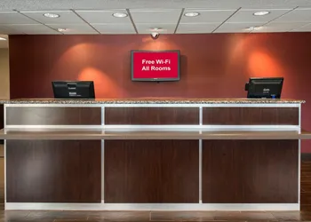 Red Roof Inn PLUS+ Chicago - Naperville hotel thumbnail 3