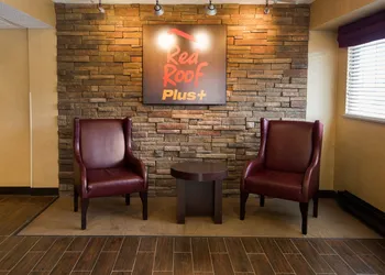 Red Roof Inn PLUS+ Chicago - Naperville hotel thumbnail 5