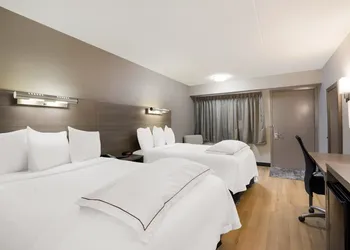 Red Roof Inn PLUS+ Chicago - Naperville hotel thumbnail 7