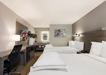 Red Roof Inn PLUS+ Chicago - Naperville hotel thumbnail 8