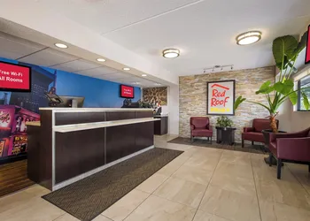 Red Roof Inn PLUS+ Nashville Airport hotel thumbnail 3