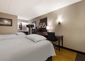 Red Roof Inn PLUS+ Nashville Airport hotel thumbnail 6