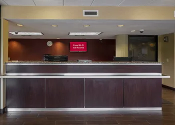 Red Roof Inn Edison hotel thumbnail 3