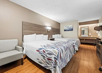 Red Roof Inn Columbus West - Hilliard hotel thumbnail 6