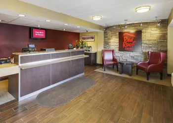 Red Roof Inn Richmond South hotel thumbnail 2