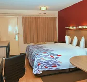 Red Roof Inn Richmond South hotel detail image 7