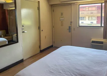 Motel 6 Atlanta Smyrna / Ballpark hotel thumbnail 7