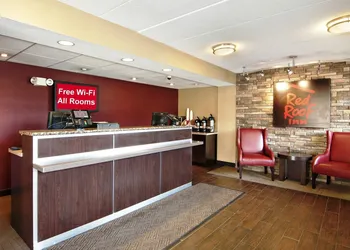 Red Roof Inn Charleston - Kanawha City, WV hotel thumbnail 2