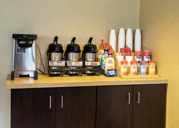 Red Roof Inn PLUS+ Baltimore-Washington DC/BWI Airport hotel thumbnail 3