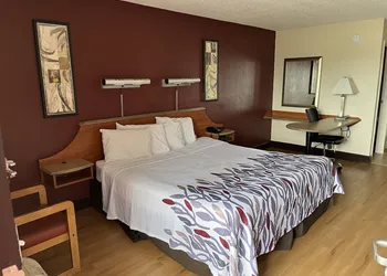 Red Roof Inn Virginia Beach - Norfolk Airport hotel thumbnail 3