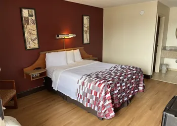 Red Roof Inn Virginia Beach - Norfolk Airport hotel thumbnail 4