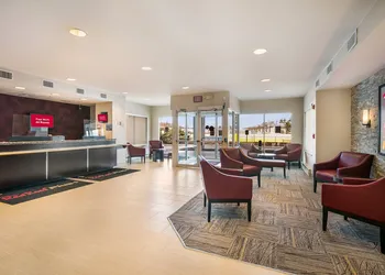 Red Roof Inn PLUS+ Boston - Logan hotel thumbnail 3
