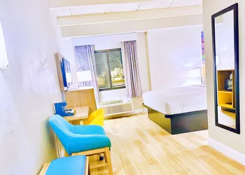Days Inn by Wyndham Rutland/Killington Area hotel thumbnail 4