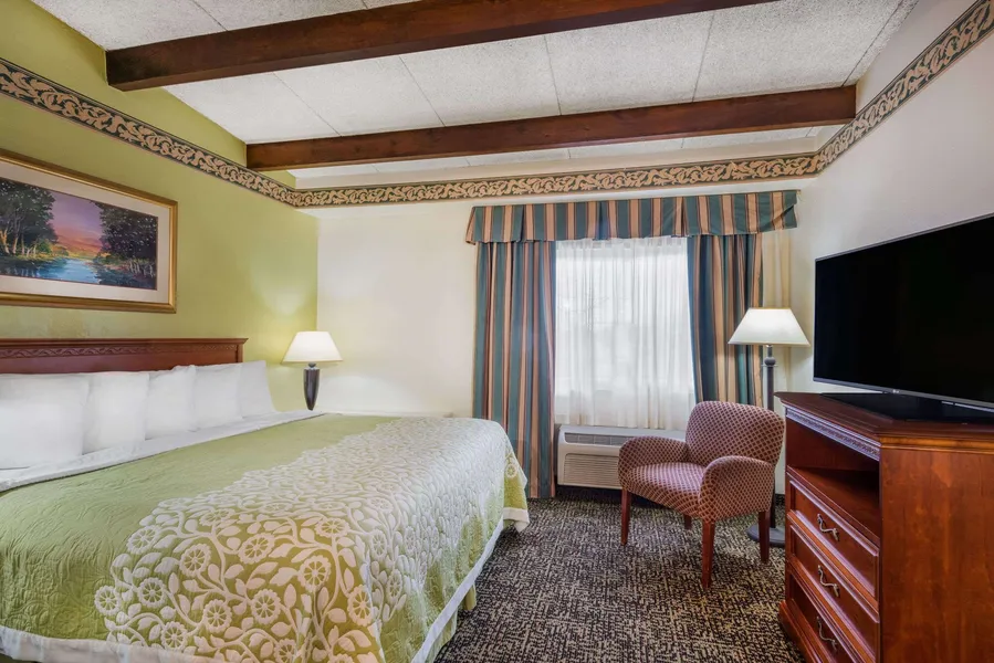 Days Inn by Wyndham Rutland/Killington Area hotel detail image 6