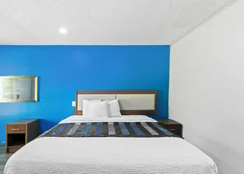 Jeffersonian Motor Inn by Townhouse, Prentiss MS hotel thumbnail 8