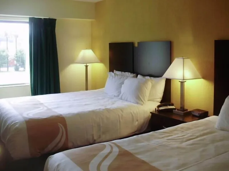 Quality Inn & Suites Pittsburgh Harmarville hotel detail image 6