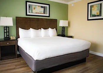 Travelodge by Wyndham Monterey Bay hotel thumbnail 8