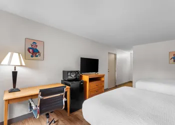Travelodge by Wyndham Winchester hotel thumbnail 7