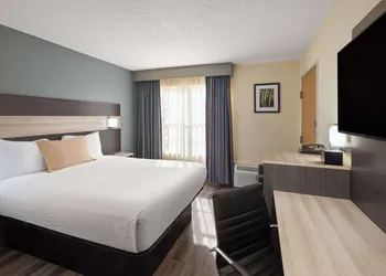 Travelodge by Wyndham Perry National Fairgrounds Area I-75 hotel thumbnail 8