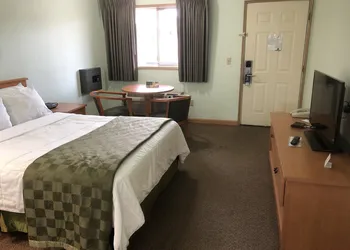 Travelodge by Wyndham Seattle North of Downtown hotel thumbnail 4