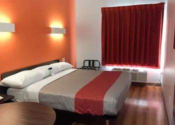 Motel 6 Midland, TX hotel thumbnail 5