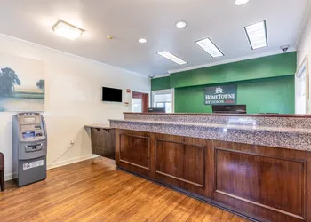 HomeTowne Studios by Red Roof Orlando - Casselberry hotel thumbnail 3