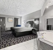 Super 8 by Wyndham Norman West OK hotel detail image 4