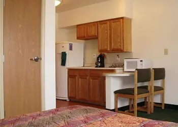 Birch Hill Suites Dayton - WP AFB hotel thumbnail 3