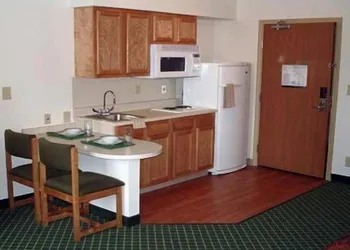Birch Hill Suites Dayton - WP AFB hotel thumbnail 5