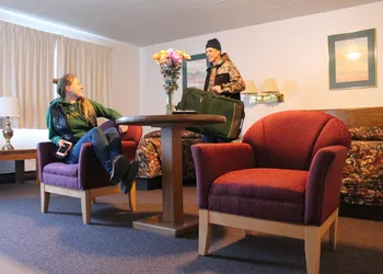 Budget Host Crestview Inn hotel thumbnail 3