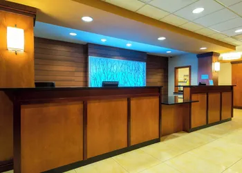 Fairfield Inn & Suites by Marriott Louisville Downtown hotel thumbnail 2