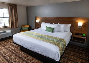 Extended Stay Airport hotel thumbnail 6