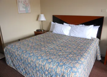 McClellan Inn Anniston hotel thumbnail 2