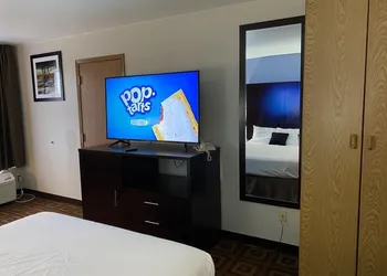Red Lion Inn & Suites Post Falls hotel thumbnail 6
