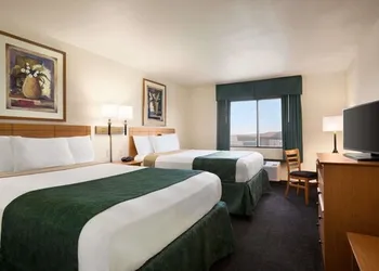 Travelodge by Wyndham Pecos hotel thumbnail 5